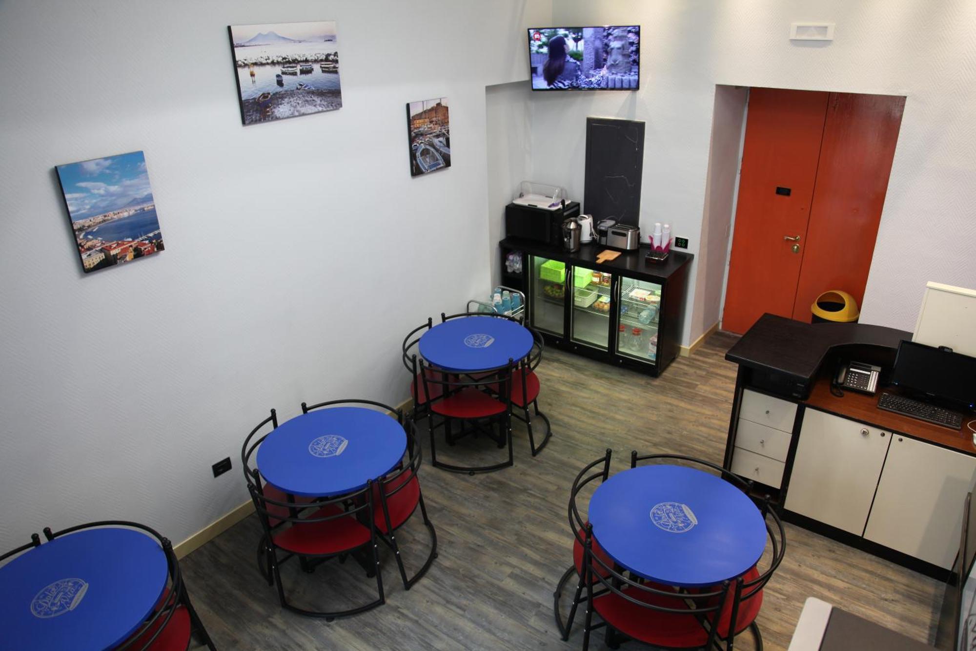 Dolce Vita Rooms เนเปิลส์ ภายนอก รูปภาพ