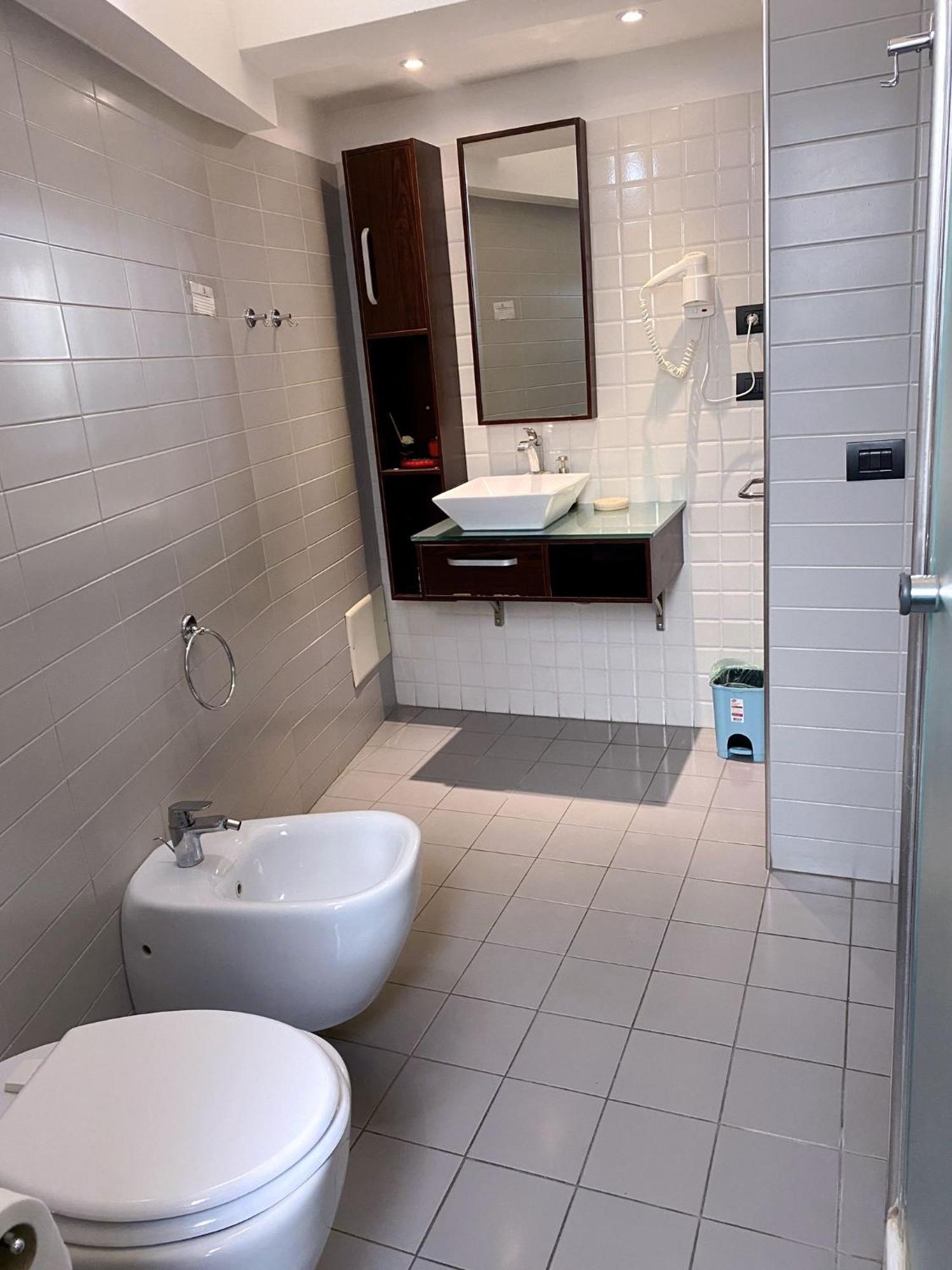 Dolce Vita Rooms เนเปิลส์ ภายนอก รูปภาพ