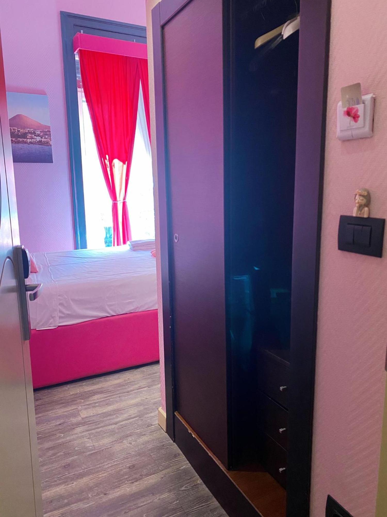 Dolce Vita Rooms เนเปิลส์ ภายนอก รูปภาพ