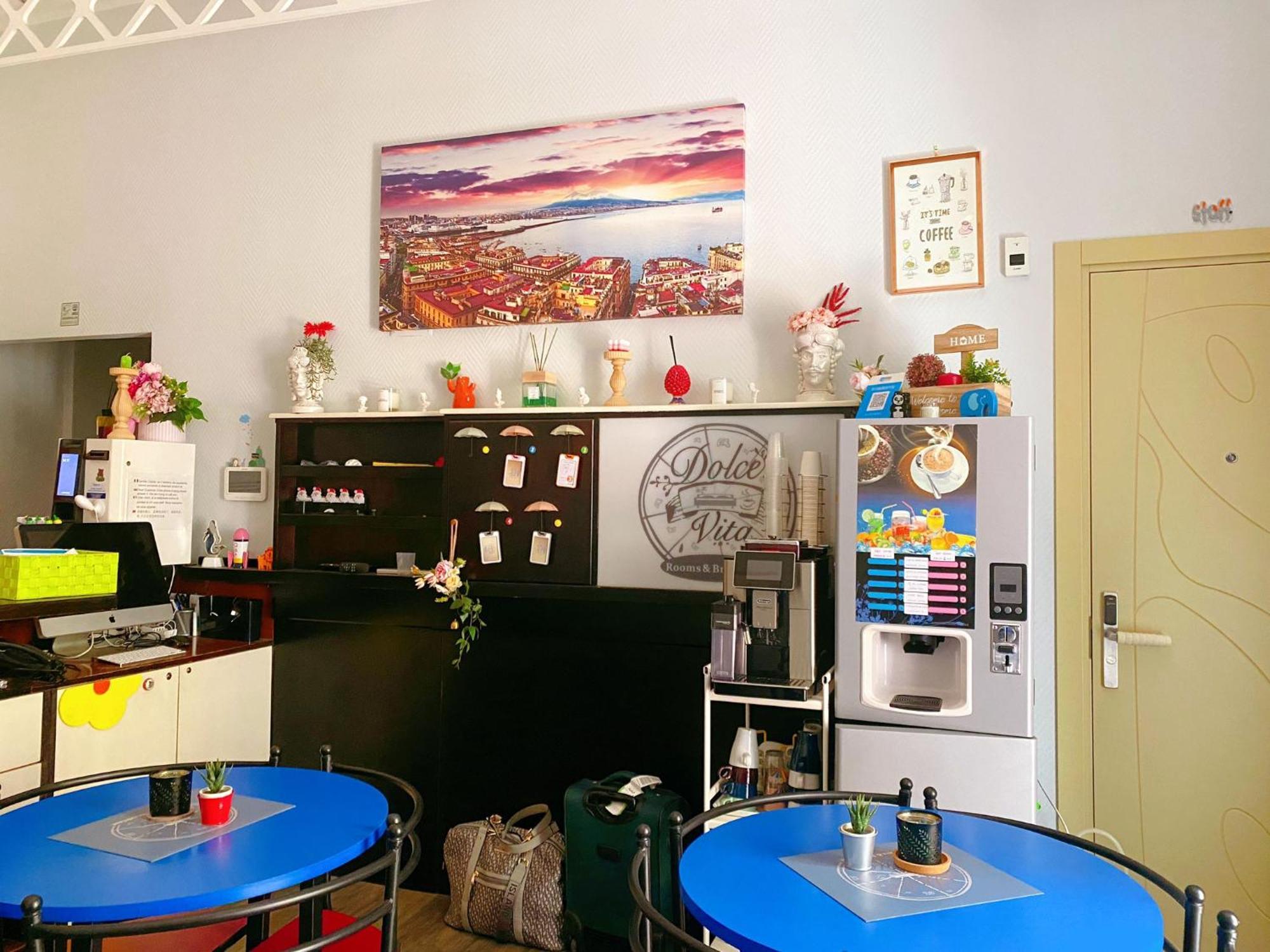 Dolce Vita Rooms เนเปิลส์ ภายนอก รูปภาพ